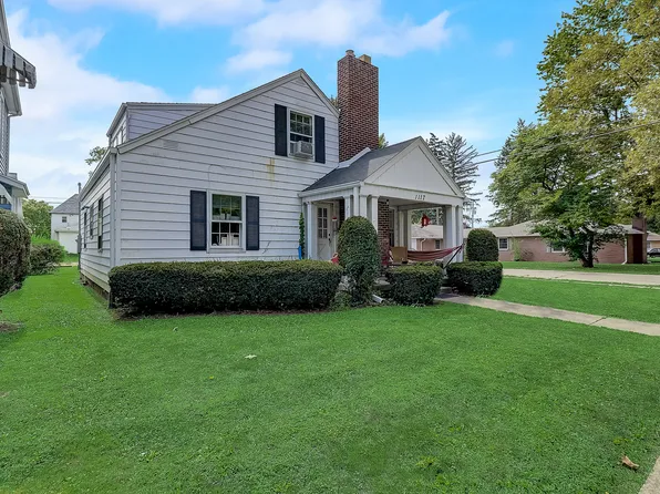 1117 W Ashland Ave, Muncie, IN 47303