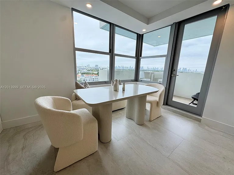 2899 Collins Ave #1414 — Photo 7