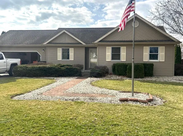 302 G St, Pandora, OH 45877
