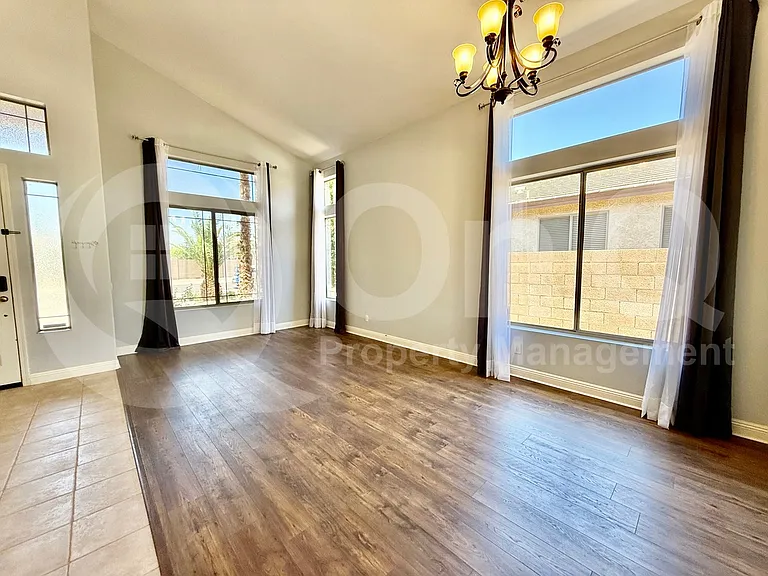 20451 N 91st Dr — Photo 5