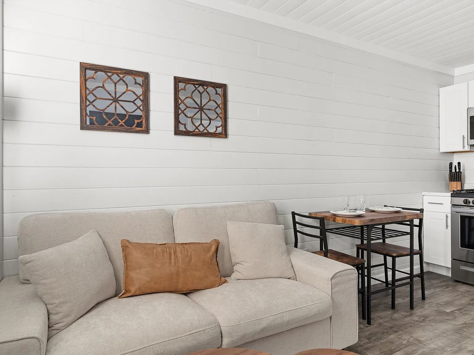 1 bed, 400 sqft, $2,250 — Photo 3