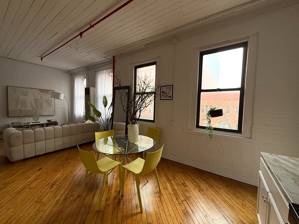 Building Photo - 112 Lincoln Ave #314