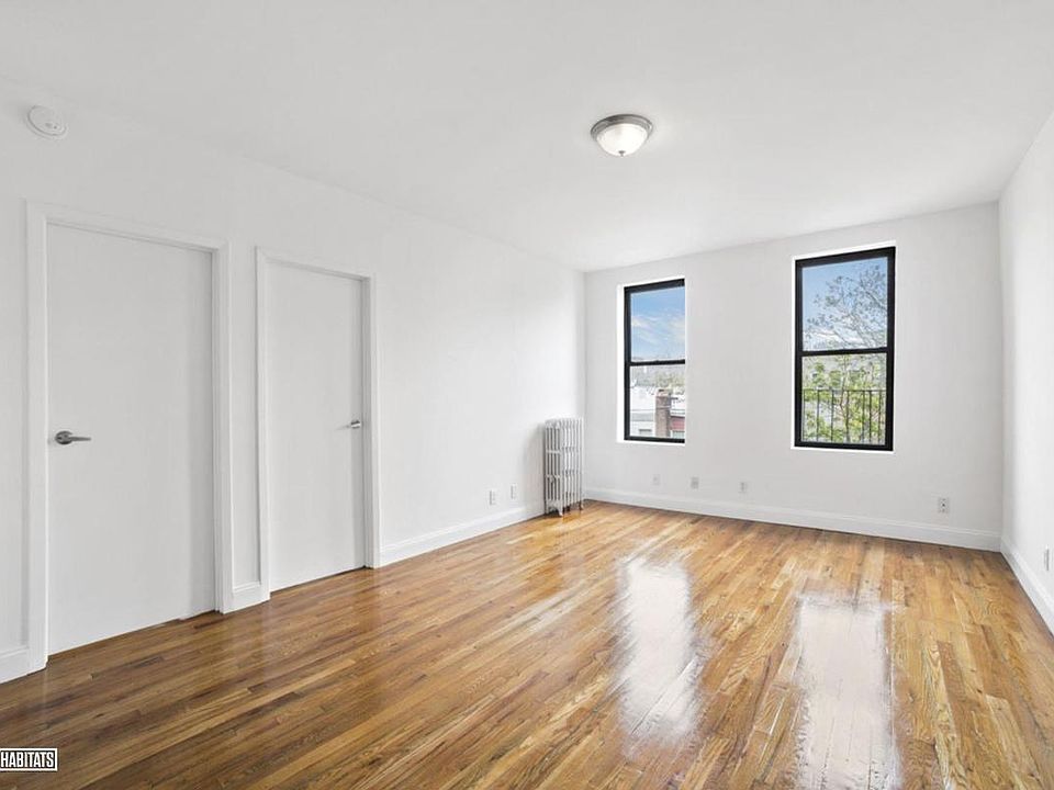 2nd image of 729 Lafayette Ave APT 1C