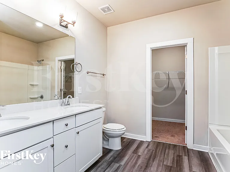 300 Avalon Way — Photo 12