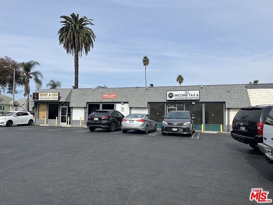 2nd image of 2825 W Slauson Ave