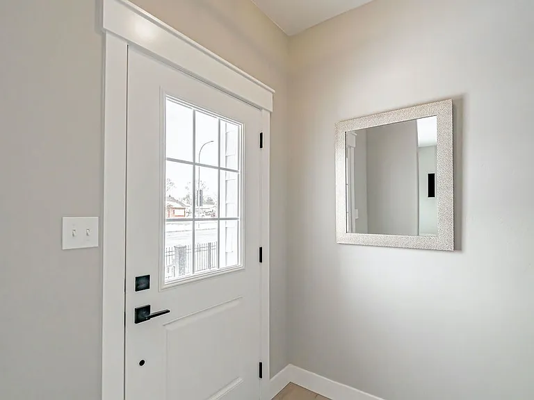 1491 Fremont Ave — Photo 3
