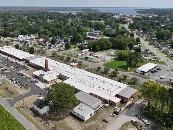 Overton Lofts, 451 N Hughes Blvd #E2c848e5a, Elizabeth City, NC 27909