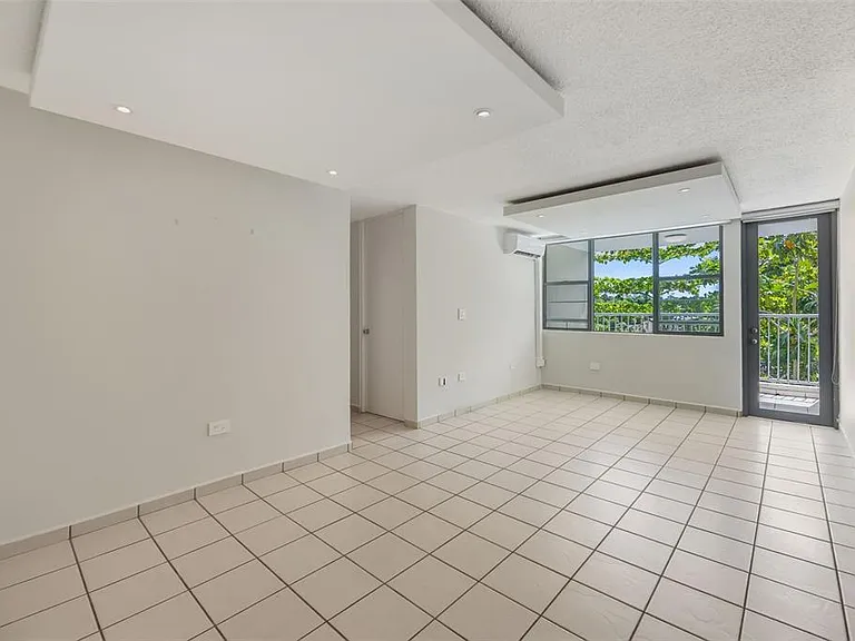 37 Cond Atrium Park Regina Marina #408C — Photo 6