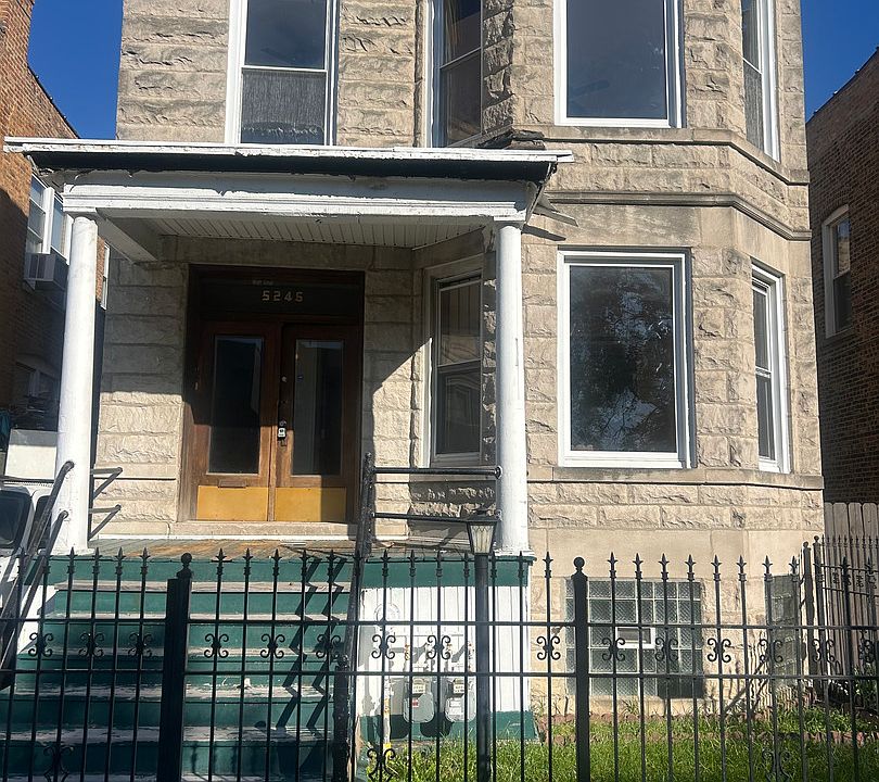 1st image of 5246 W Congress Pkwy