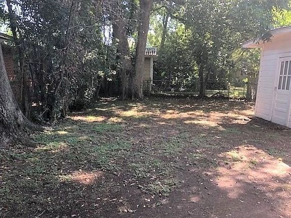 2nd image of 1616 W Saint Mary Blvd