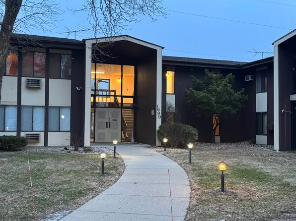 1699 Alcan Dr APT 114, Menasha, WI 54952