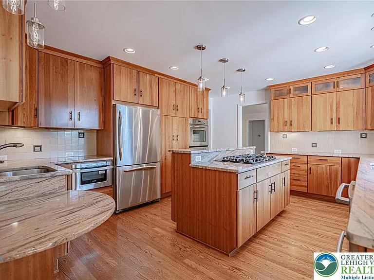 3608 S Highland St — Photo 32