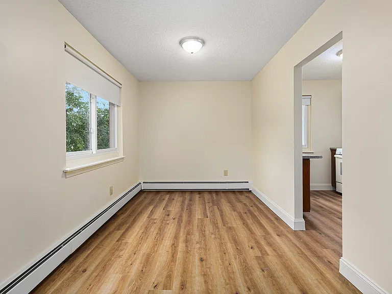 Parkway Apartments — Photo 39