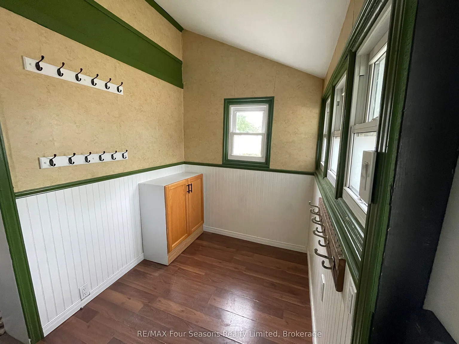 2 bed, $2,100 — Photo 3
