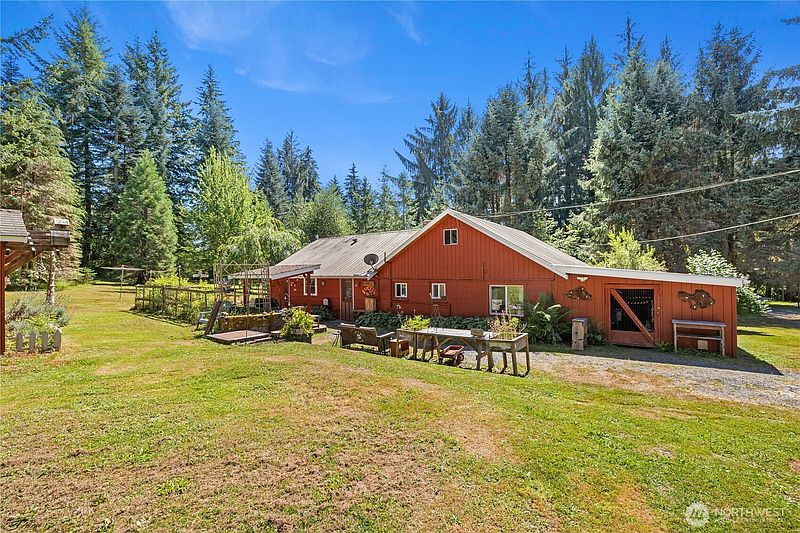 3rd image of 5727 Scherrer Road