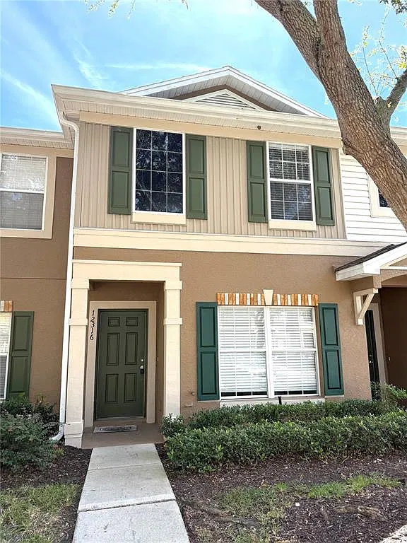 2 bed, 2.5 bath, 1383 sqft, $2,000 — Photo 2