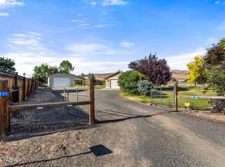 171 Sinclair Ln E, Selah, WA 98942