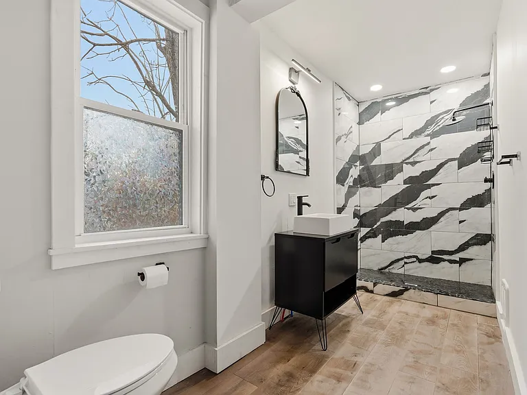7040 Kedron St — Photo 11