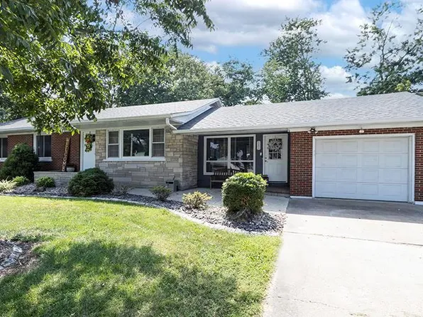 102 S Meadow St, Aviston, IL 62216