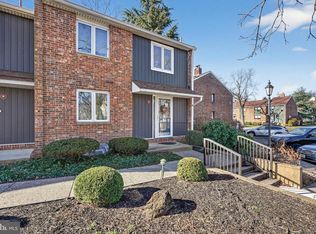 8 S Close, Moorestown, NJ