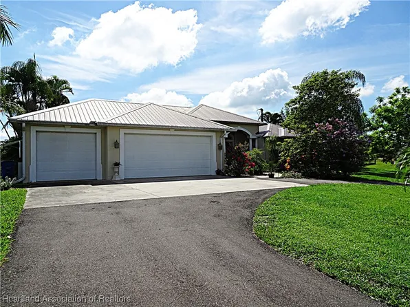 511 Bear Rd, Lake Placid, FL 33852