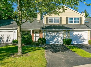 42 Old Stone Ln, Rochester, NY 14615