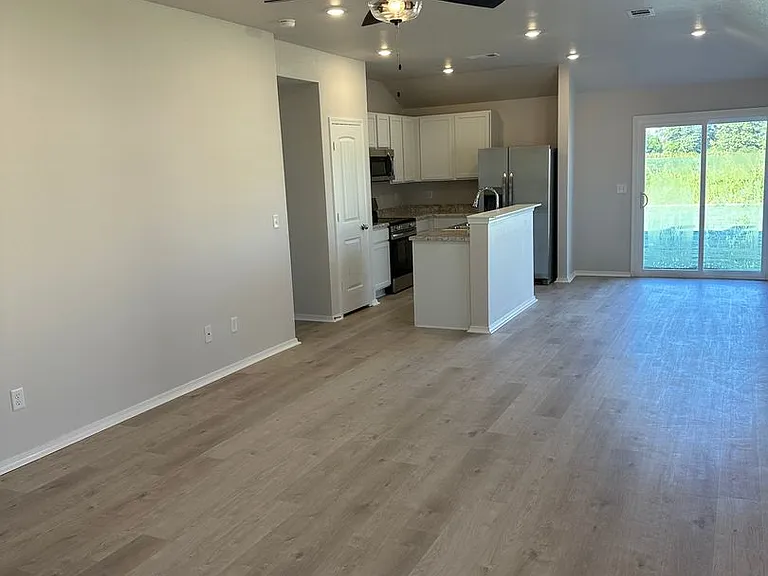 5715 Boone St — Photo 7