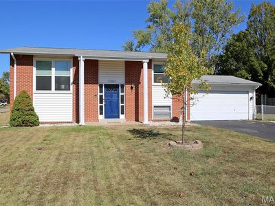 11947 Glenmar Dr, Maryland Heights, MO, 63043