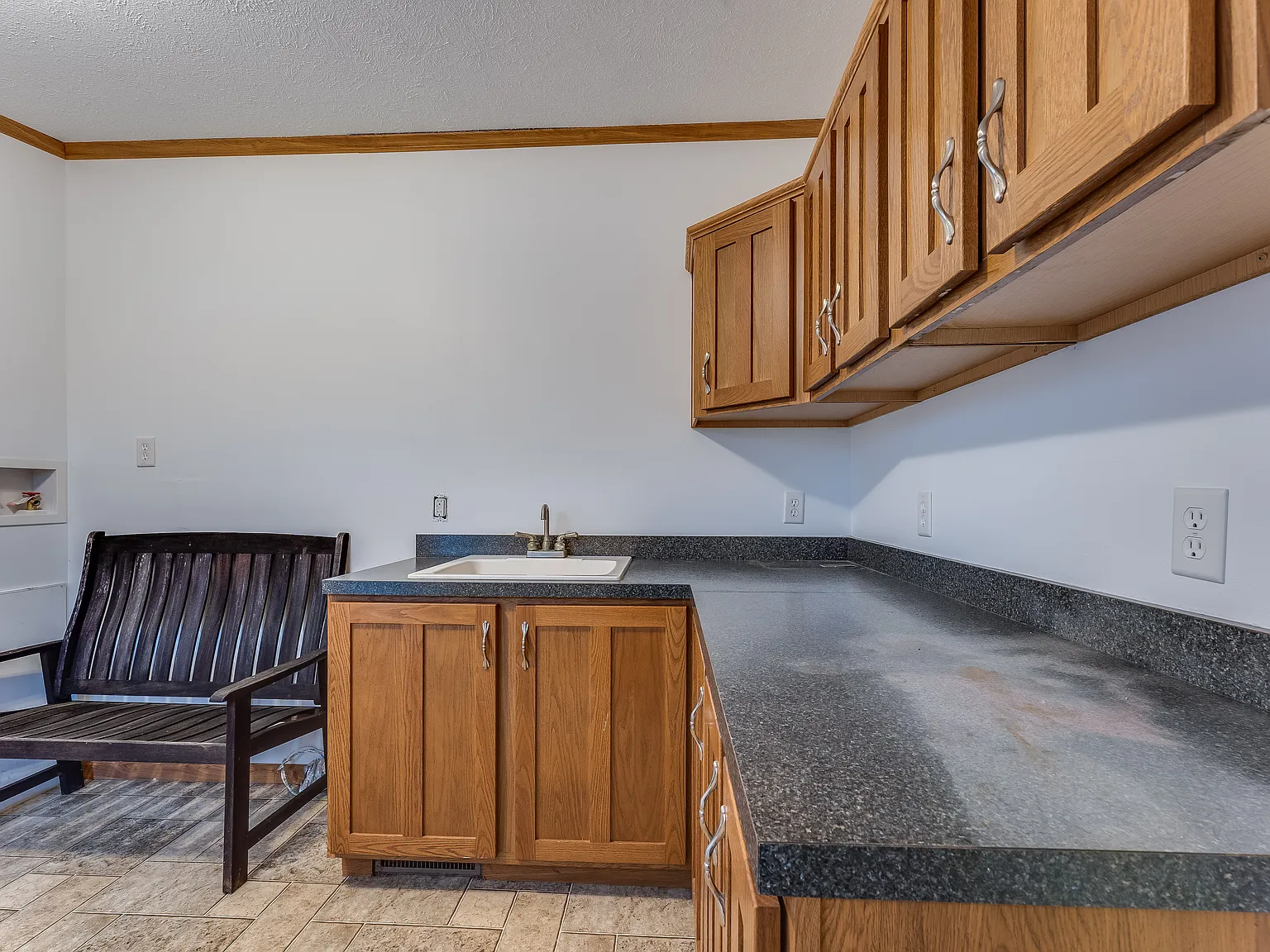 3 bed, 1680 sqft, $1,600 — Photo 4