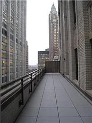Rented by R New York