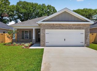1607B 26th St, Niceville, FL 32578