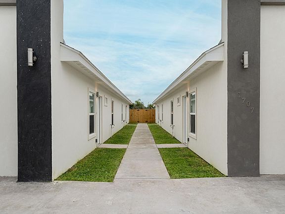 3rd image of 1707 Angelina Dr #1