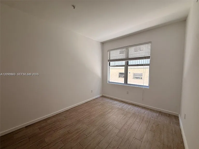1611 Meridian Ave #202 — Photo 7