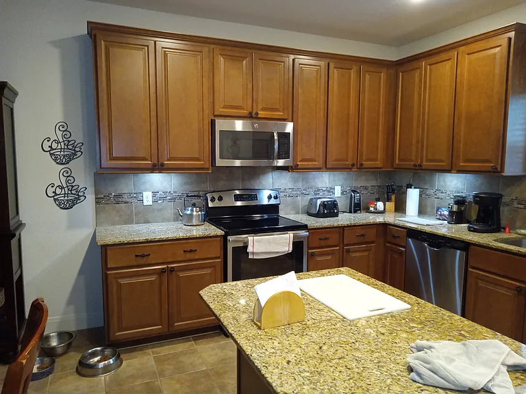 15705 Corinthian Way — Photo 9