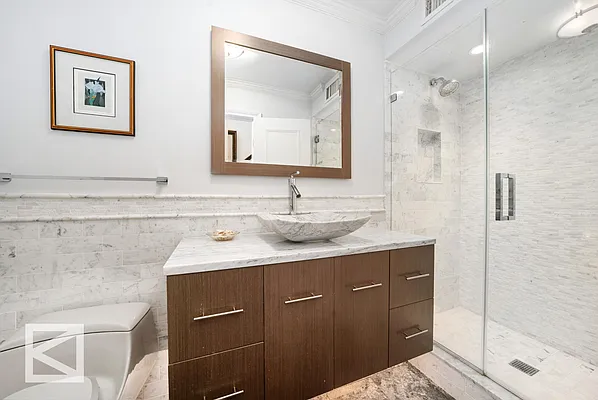 Rented by Douglas Elliman | media 44