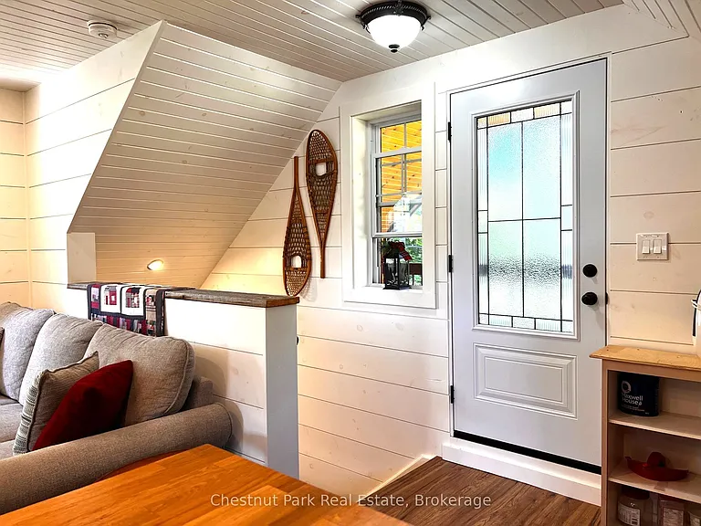 115 Tyrolean Ln — Photo 7
