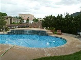 2521 Sandia Loop NE, Rio Rancho, NM 87144