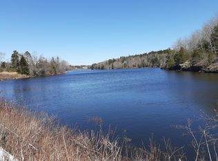 12 Raccoon Ln, Cushing, ME 04563