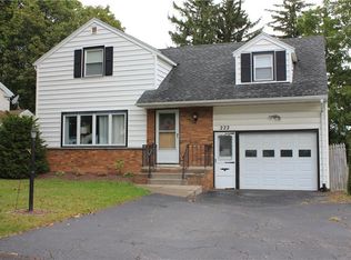 222 Hinchey Rd, Rochester, NY 14624