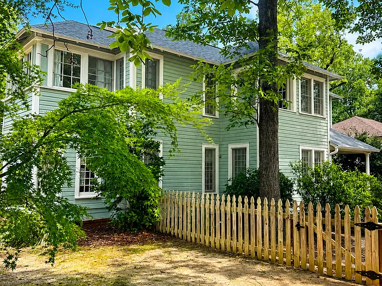 375 E Maine Ave — Photo 3