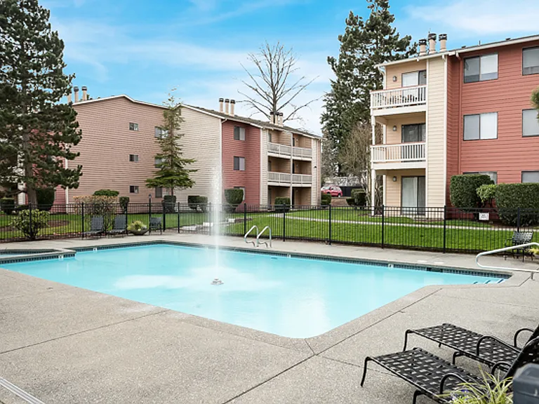 Crystal Springs Apartments — Photo 29