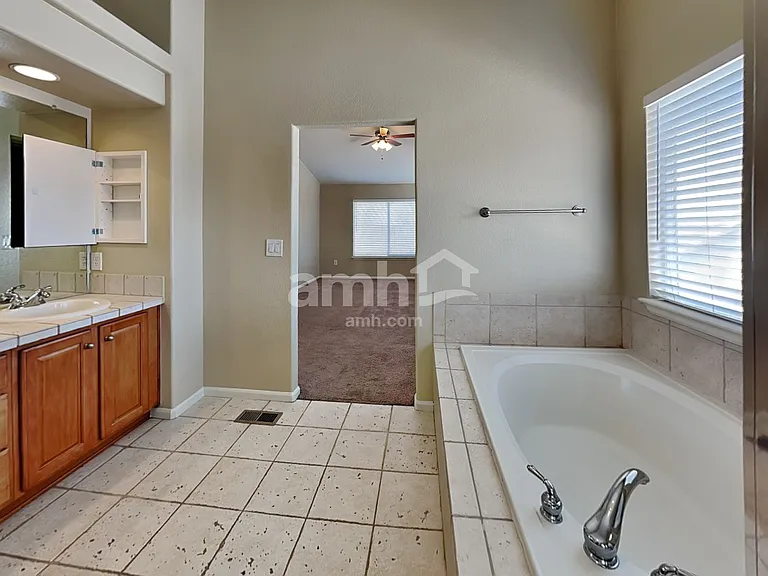 285 Octillo St — Photo 10