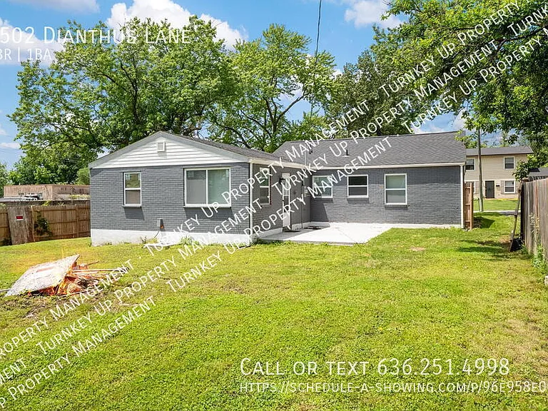8502 Dianthus Ln — Photo 1