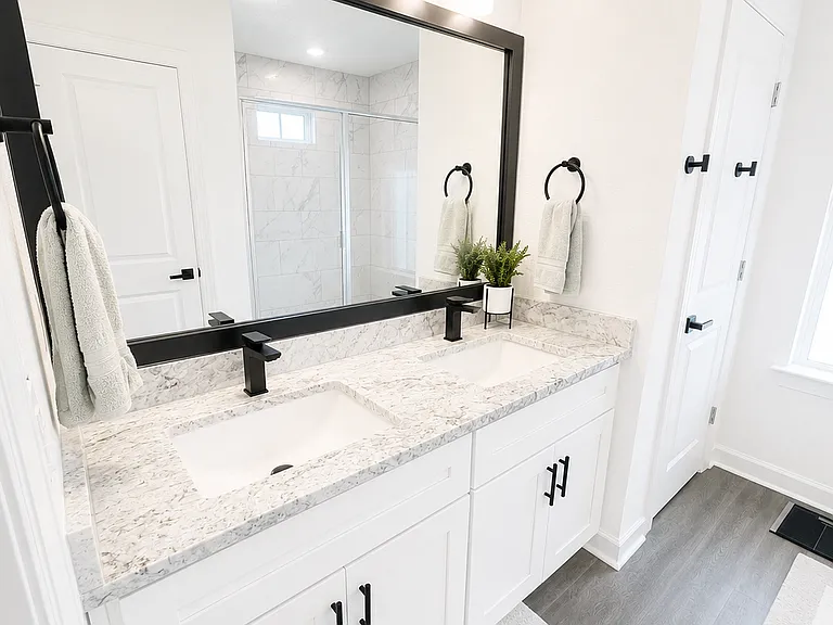 4300 Pinter Ln #4300 — Photo 8