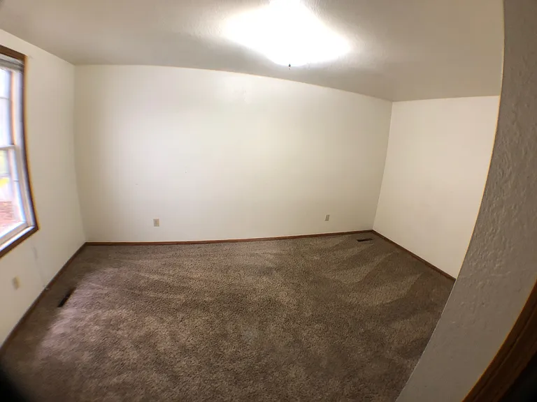 810 S University St — Photo 4