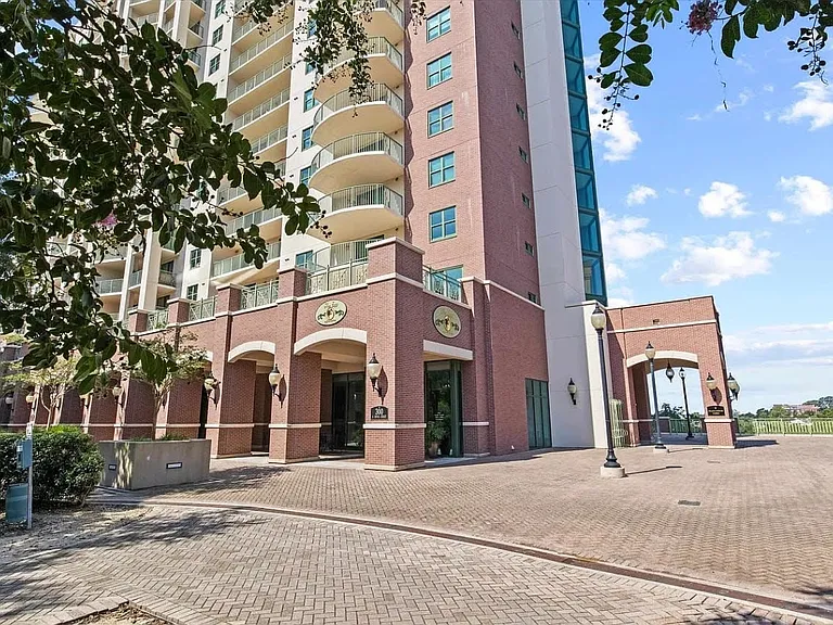 300 S Duval St #1810 — Photo 32