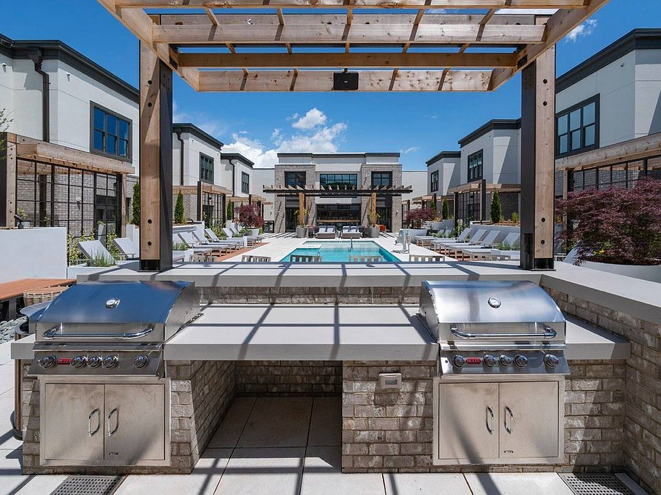 Hazel SouthPark Apartment Rentals with Virtual tours Charlotte, NC