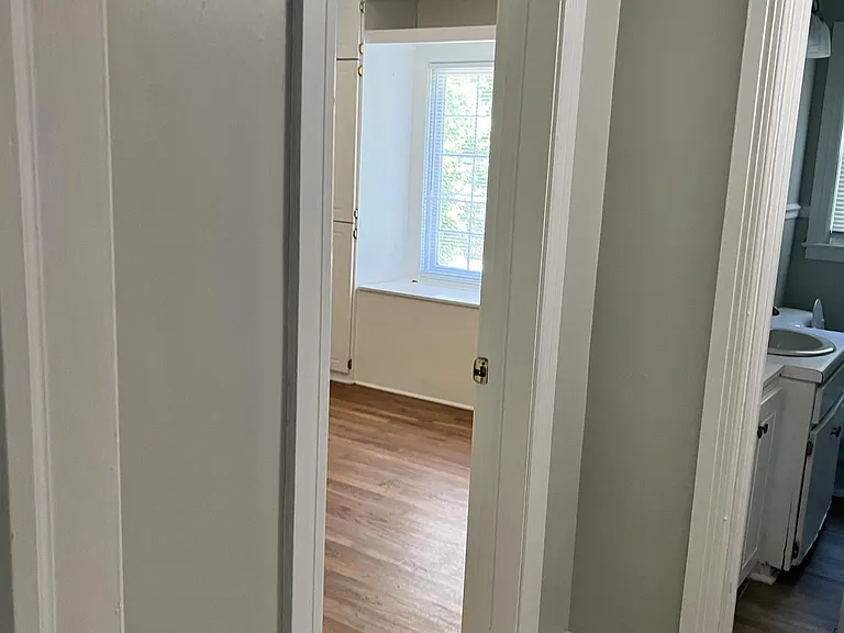 401 Highland St — Photo 10