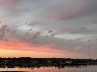 28 Riverside Ave #1N, Red Bank, NJ 07701