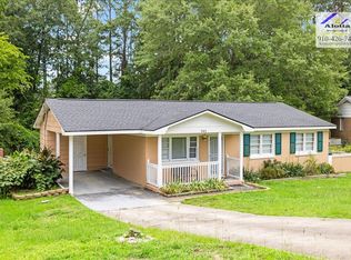 743 Rustland Dr, Fayetteville, NC 28301